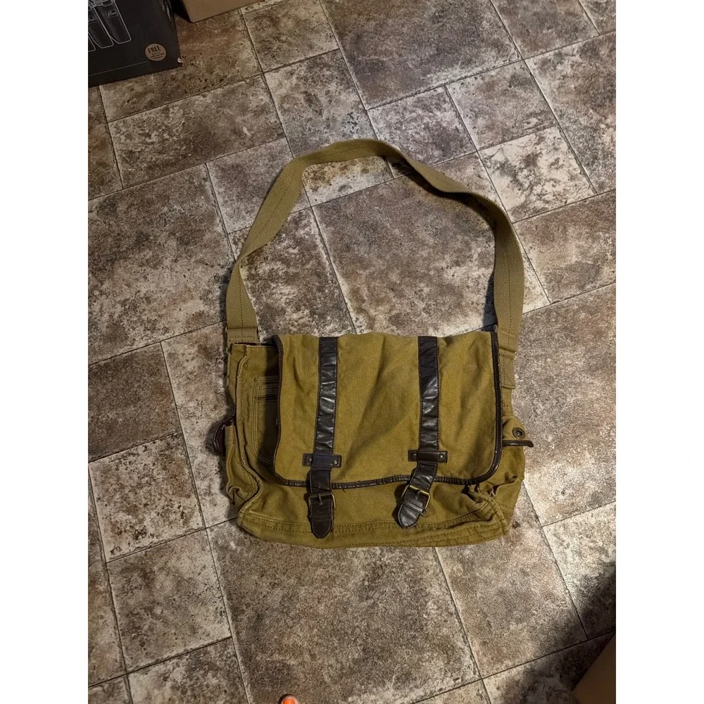 Aeropostale Authentic Brand Khaki Canvas Messenger Bag with Leather‎ Accents